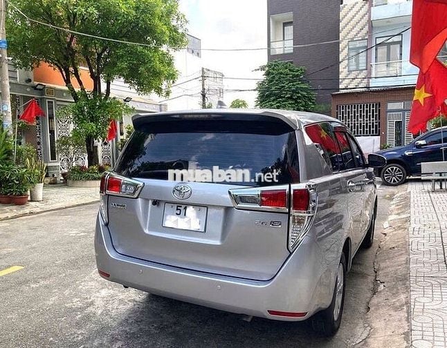 Bán INNOVA cuối 2019 E xe gia đình Zin: 412tr