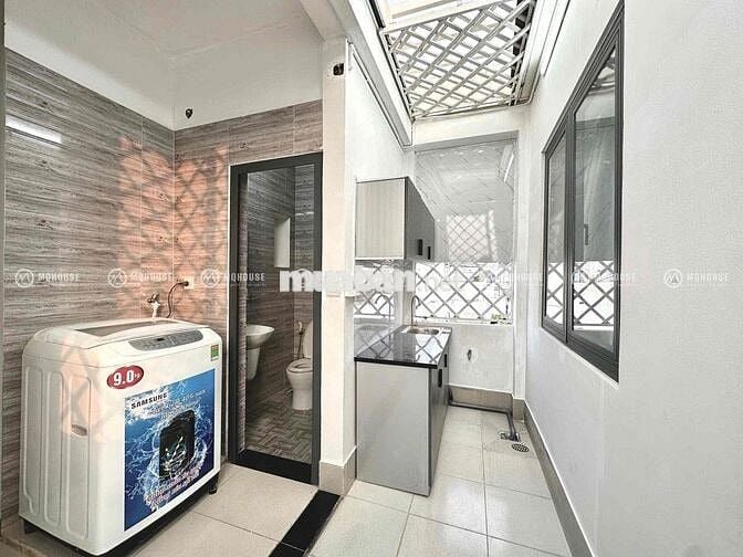 CHDV - GẦN TRƯỜNG VĂN HIẾN - TRANG BỊ FULL NT CHỈ XÁCH VA LI VÀO Ở