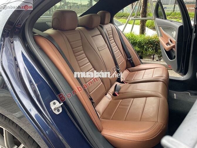 Mercedes E300 AMG sản xuất 2021