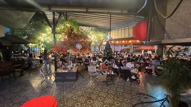 sang quán cafe sân vườn 24h thoáng mát vị trí vip quận tân bình