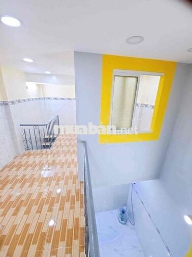 Nhà đẹp 3 tầng HXH Huỳnh Thiện Lộc - 2,55 tỷ TL