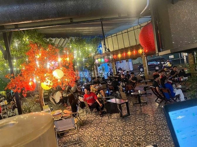 sang quán cafe sân vườn 24h thoáng mát vị trí vip quận tân bình
