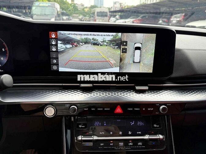 Kia Carnival 2022 Signature 2.2D - màu trắng