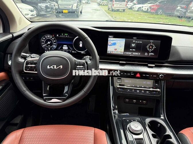 Kia Carnival 2022 Signature 2.2D - màu trắng