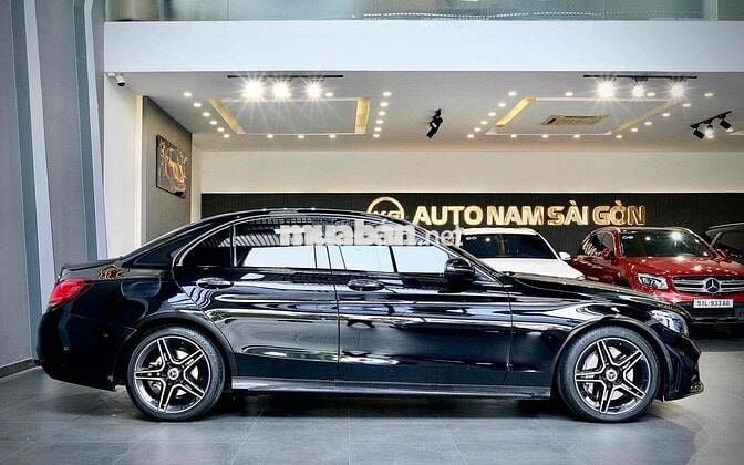 Mercedes Benz C300 AMG model 2020 siêu đẹp