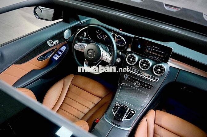 Mercedes Benz C300 AMG model 2020 siêu đẹp