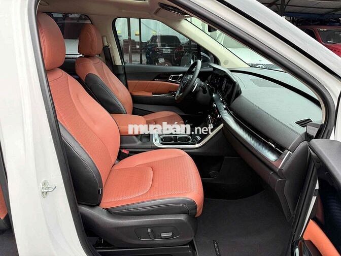 Kia Carnival 2022 Signature 2.2D - màu trắng