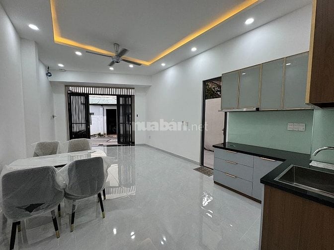 3lầu có thang máy hẻm ô tô VF5,hẻm thông khu VIP Hoàng Diệu-gần NVTrỗi