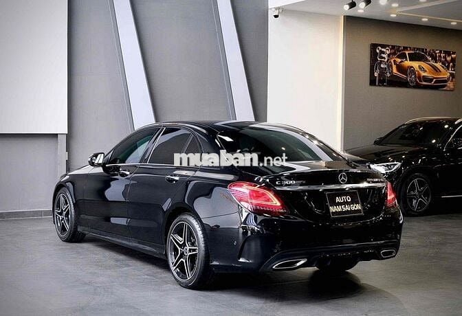 Mercedes Benz C300 AMG model 2020 siêu đẹp