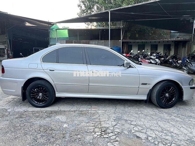 BMW 5 Series 2004 - 166278 km