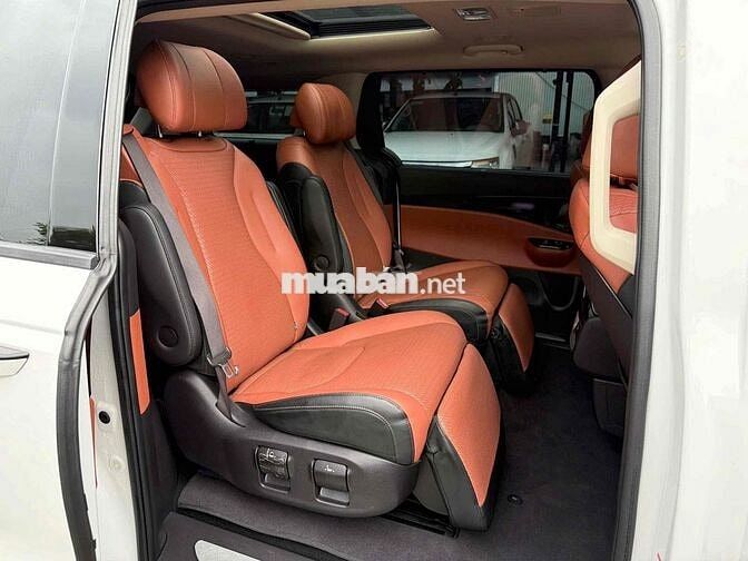 Kia Carnival 2022 Signature 2.2D - màu trắng