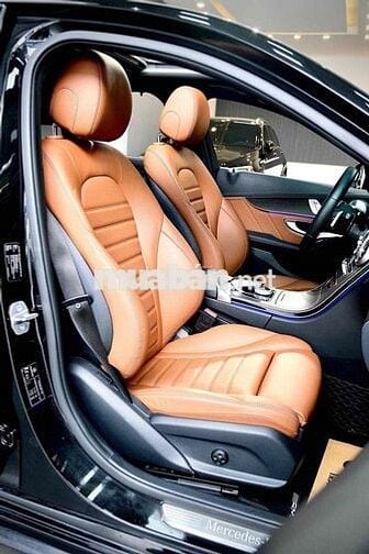 Mercedes Benz C300 AMG model 2020 siêu đẹp