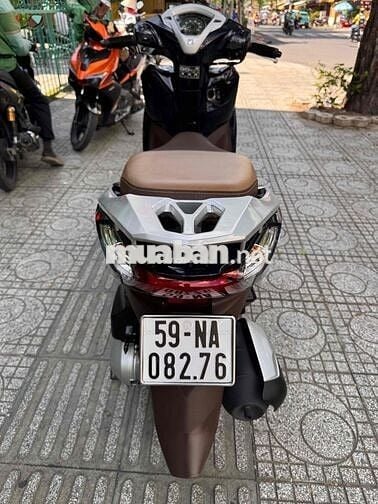 Honda Lead 2023 odo lướt 1.200 km máy 4 van