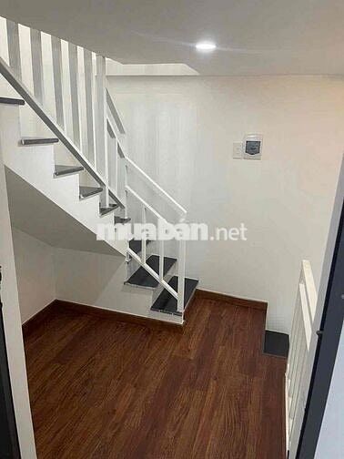 cho thuê nhà 1 trệt 2 lầu, 2pn 2vs, Hồ Biểu Chánh P11 PN