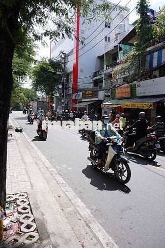 Cho thuê mặt bằng kinh doang mặt tiền đường Quận 11