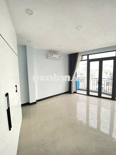 Nhà mới nguyễn khuyến 5pn gần bùi đình túy lê quang định chợ bà chiểu