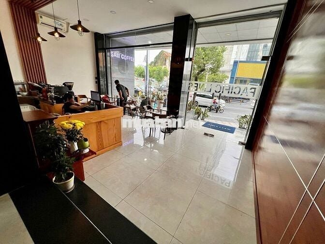 Cho thuê văn phòng 40m2 - 220m2 ở 163 Nguyễn Văn Trỗi Phú Nhuận 17$/m2