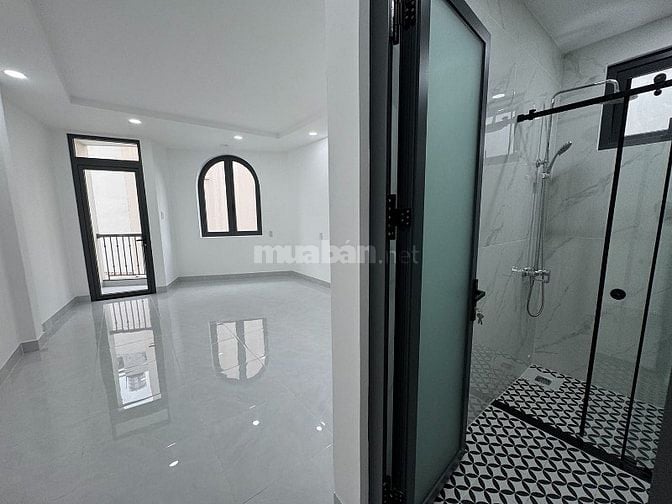 3lầu có thang máy hẻm ô tô VF5,hẻm thông khu VIP Hoàng Diệu-gần NVTrỗi