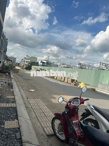 nhà đẹp siêu rẻ 2 mặt tiền Bình Tân, 4tấm, 56m2, 6PN, gần chợ, 11tr