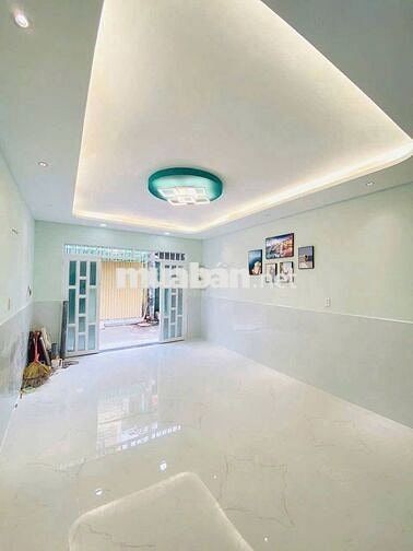 Nhà mới xây Nguyễn Thái Bình-Cần Giuộc 1T/1L, 40m2 giá đẹp 720 triệu.