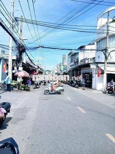 Nhà mt HT 22 khu chợ buôn bán ngày đêm