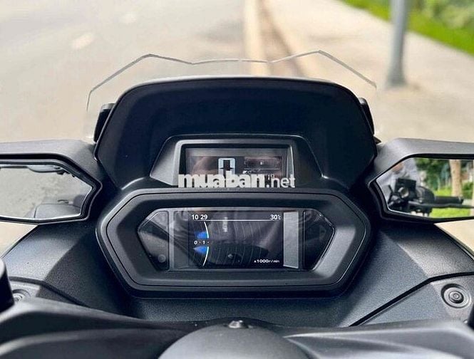 Yamaha Xmax 300 2024