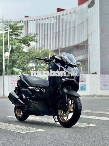 Yamaha Xmax 300 2024