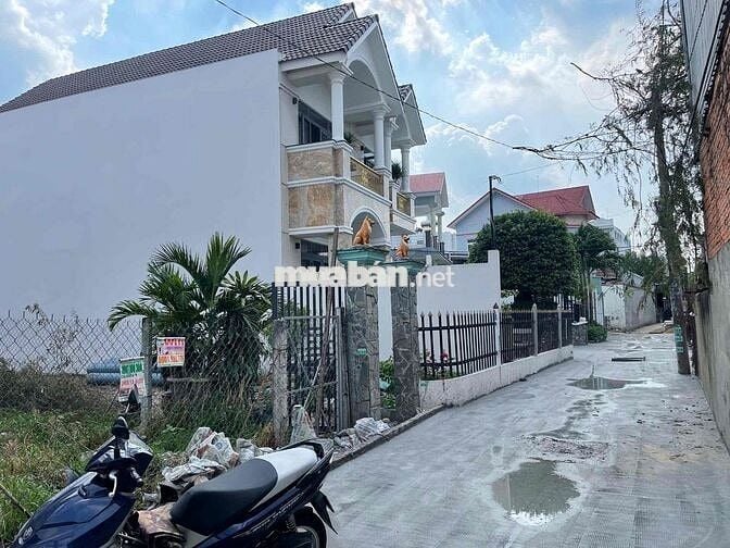 Đất 5x18m Shr đg chuẩn 5m 1/50m đg Ấp 4 Cách Phan Văn Hớn 100m