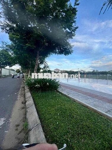 Đất Chính chủ Mặt Tiền Triệu Quốc Đạt