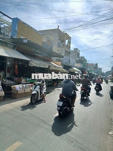 Nhà mt HT 22 khu chợ buôn bán ngày đêm