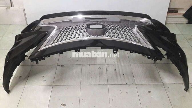 Dư Cản xe Toyota LUXER LS500.. Đời 2021.nhập Mỹ