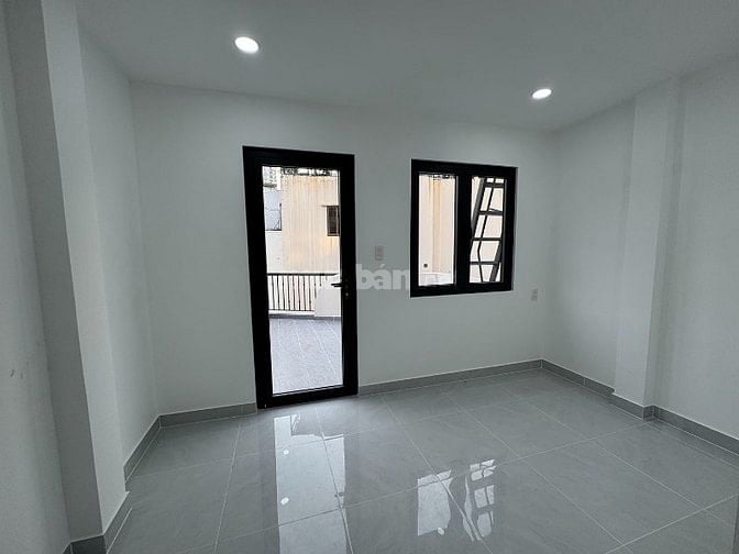 3lầu có thang máy hẻm ô tô VF5,hẻm thông khu VIP Hoàng Diệu-gần NVTrỗi