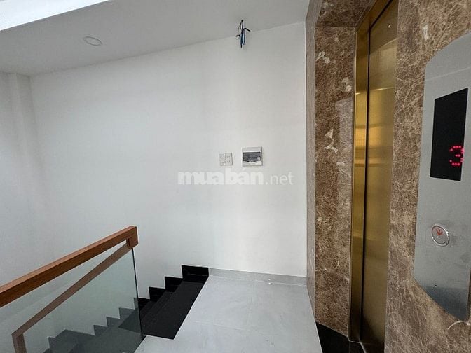 3lầu có thang máy hẻm ô tô VF5,hẻm thông khu VIP Hoàng Diệu-gần NVTrỗi