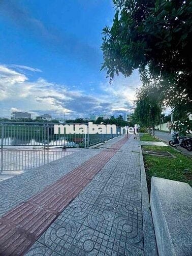 Đất Chính chủ Mặt Tiền Triệu Quốc Đạt