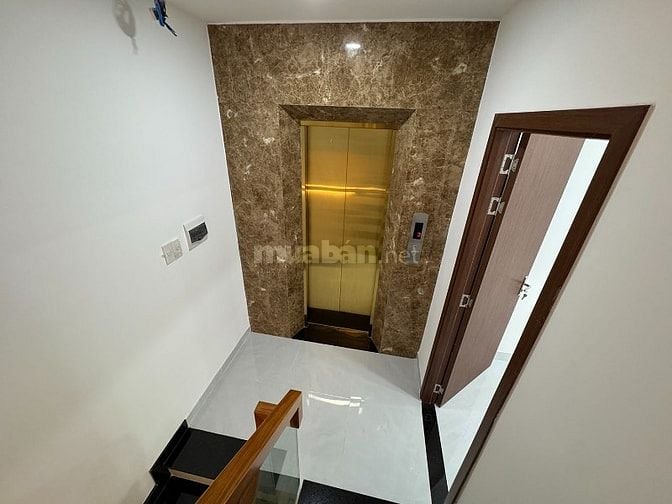 3lầu có thang máy hẻm ô tô VF5,hẻm thông khu VIP Hoàng Diệu-gần NVTrỗi