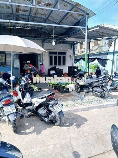 Nhà mt HT 22 khu chợ buôn bán ngày đêm