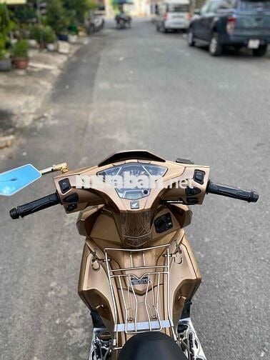 xe 1 chủ đứng ký bán sang tên,biển số tp.