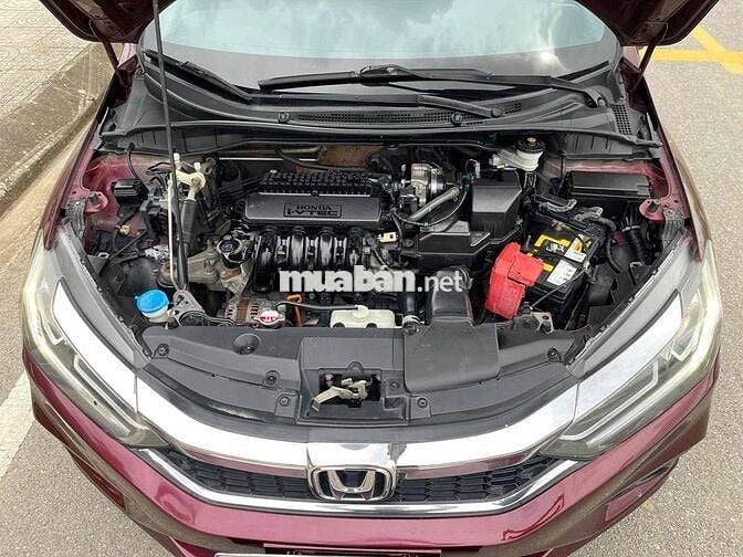 Honda City 2017 1.5 TOP - 9868 km
