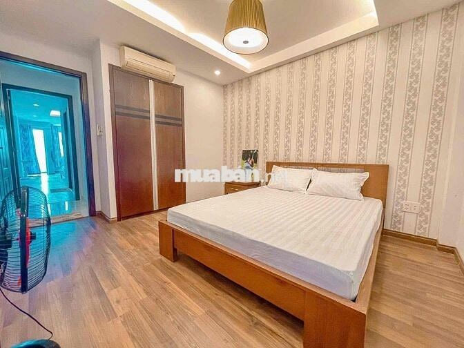 Căn hộ 110m2 2PN ban công phòng khách lớn Tân Bình
