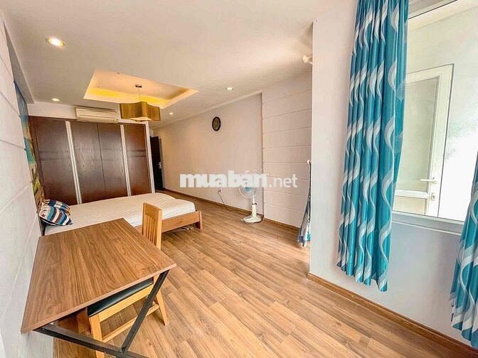 Căn hộ 110m2 2PN ban công phòng khách lớn Tân Bình
