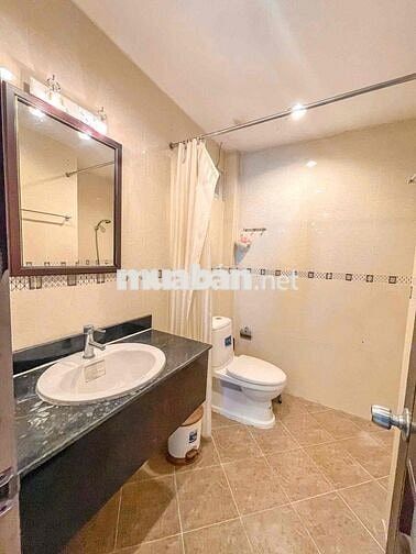 Căn hộ 110m2 2PN ban công phòng khách lớn Tân Bình