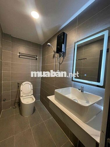 CĂN HỘ 2PN, 1PN + 1PK – SÂN THƯỢNG SIÊU TO KHỔNG LỒ – NGAY SÂN BAY