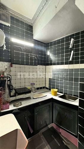 NHÀ 2 TẦNG 1 / LÊ VĂN KHƯƠNG- SÁT BÊN SIÊU THỊ METRO