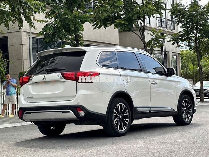 Outlander 2.0 CVT Premium sx 2021