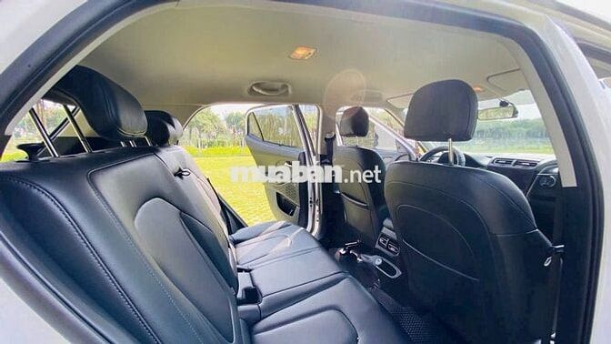 HYUNDAI CRETA 1.5 BẢN TIÊU CHUẨN