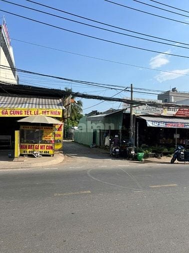Bán Nhà căn góc 2 mặt tiền Lê Văn Thịnh P.Cát Lái Q.2 cũ, 