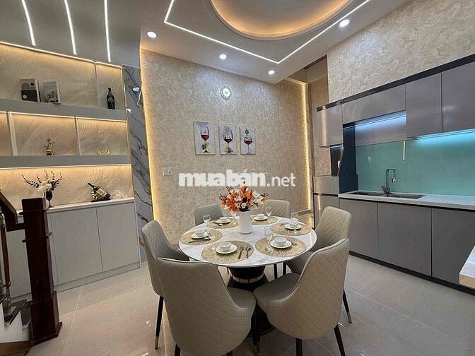 Nhà 3 lầu 4x15 Thạnh Lộc 13 đường xe hơi