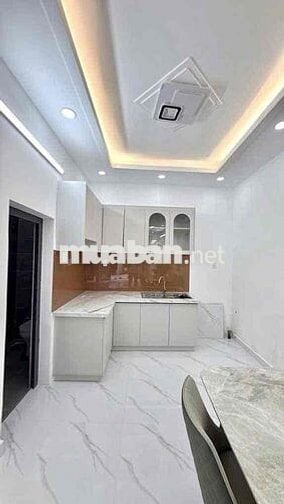 Nhà bán đường Tập Đoàn 4, Tân Kim, Cần Giuộc. 60m2/890tr. 2 lầu. SHR