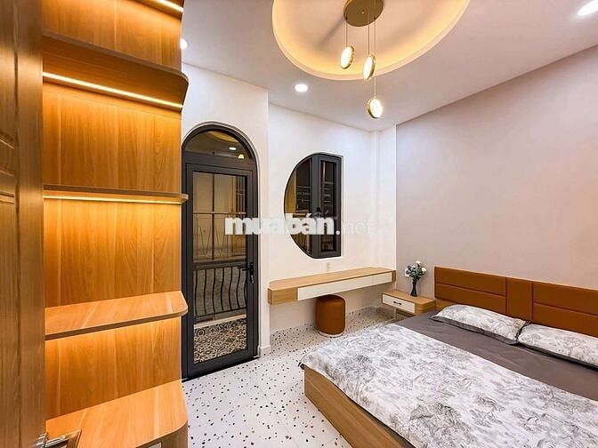 HUỲNH VĂN BÁNH-PHÚ NHUẬN,FULL NỘI THẤT,NGANG LỚN 3.9M,CHỈ 5..T