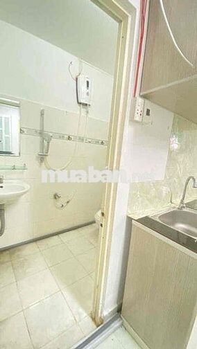 cho thuê căn hộ bancol full nội thất mặt tiền đường phan văn hân